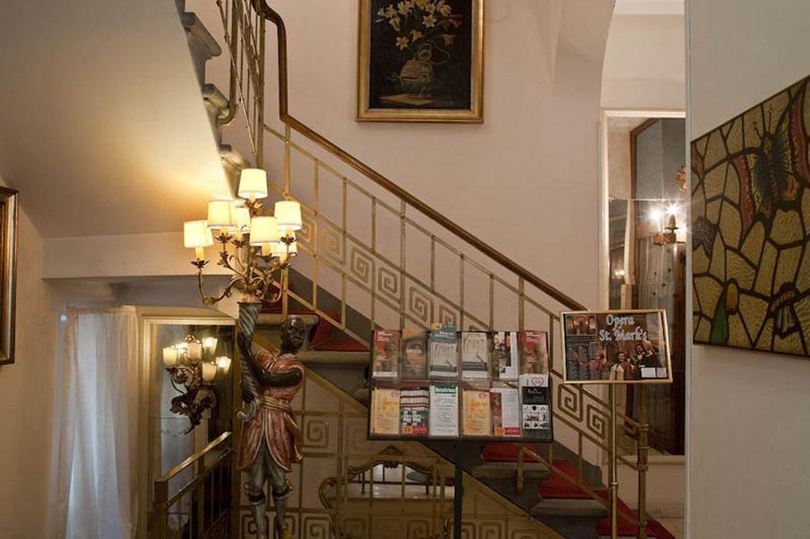 C-Hotels De Rose Palace Florence Exterior photo