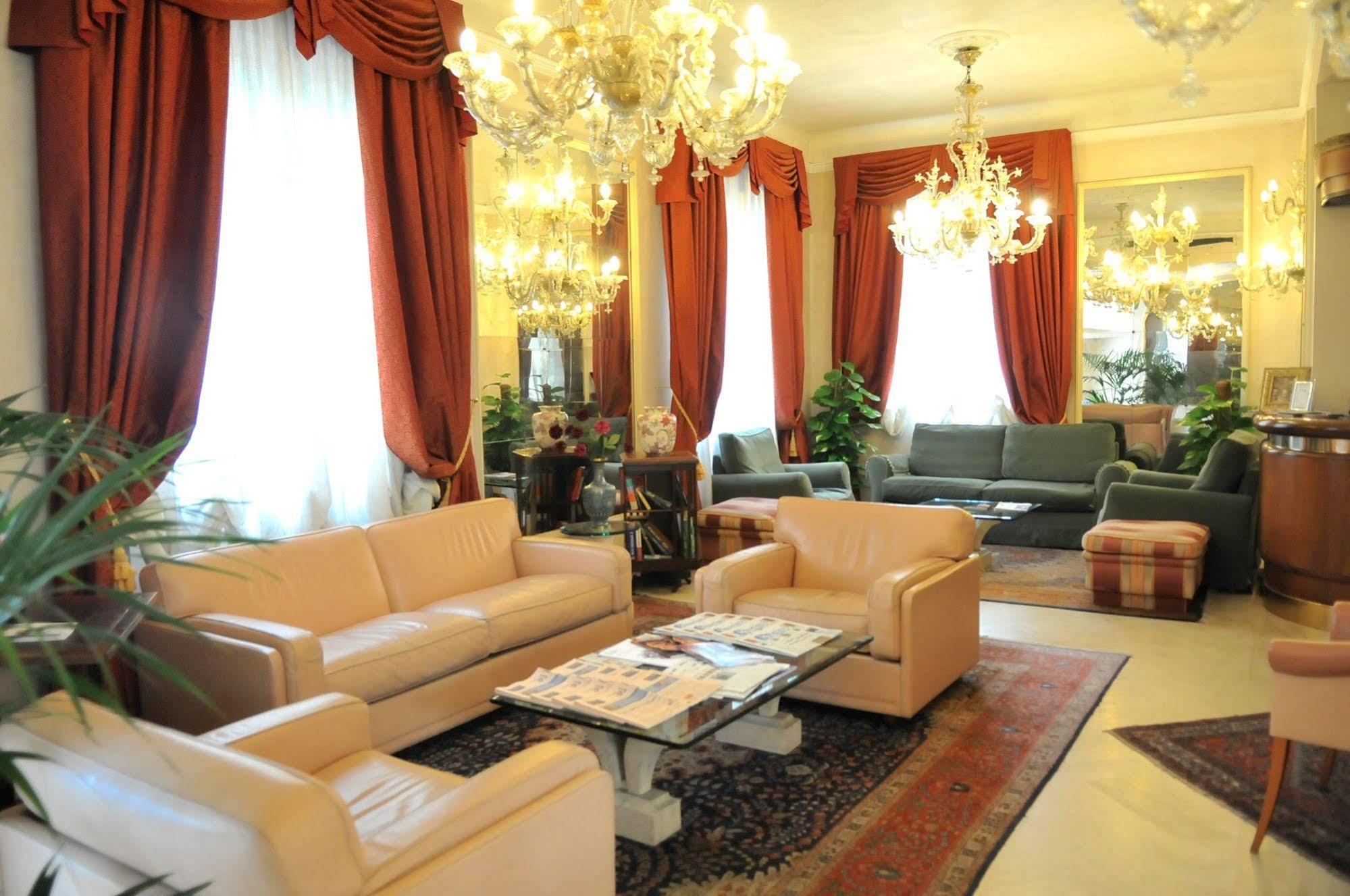 C-Hotels De Rose Palace Florence Exterior photo