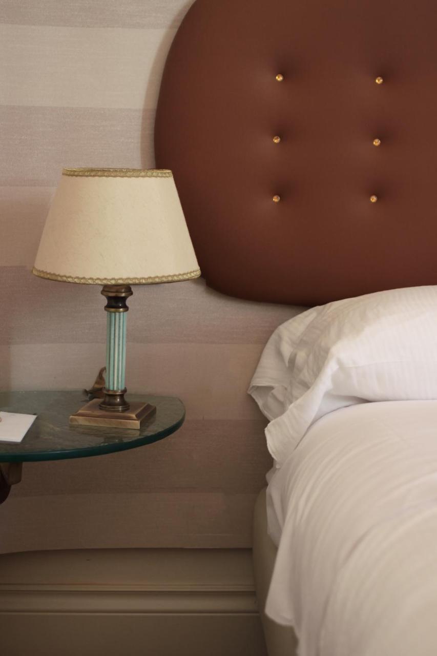 C-Hotels De Rose Palace Florence Exterior photo